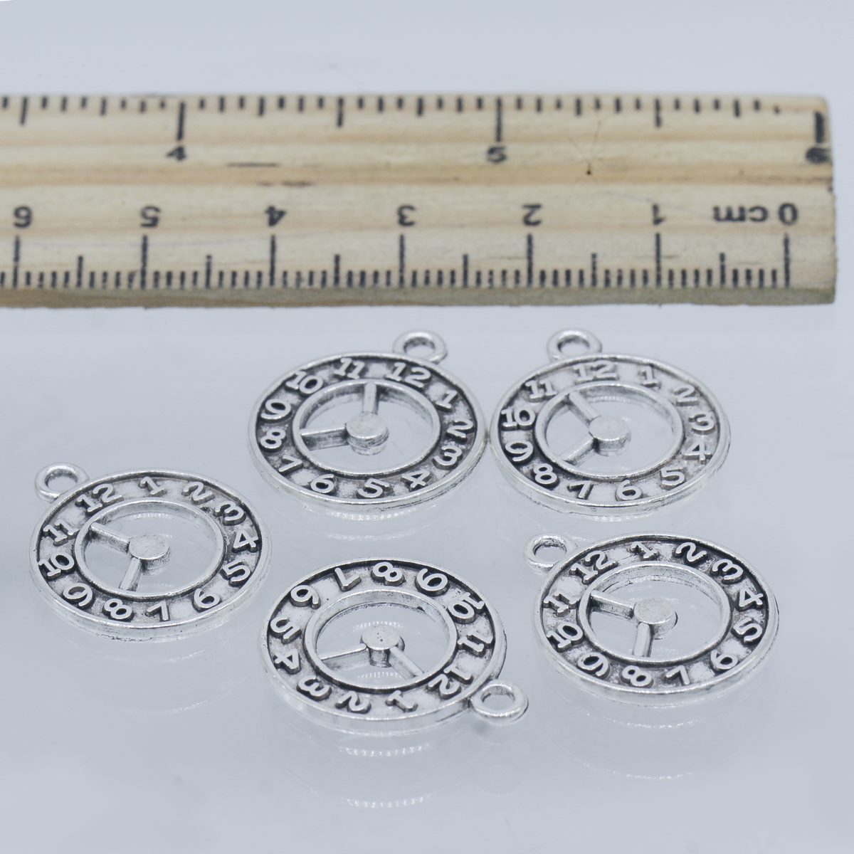 Gift To Love | Metal Craft Fitting Number Clock | Pcs : 5 Pcs | Code : MC-1617