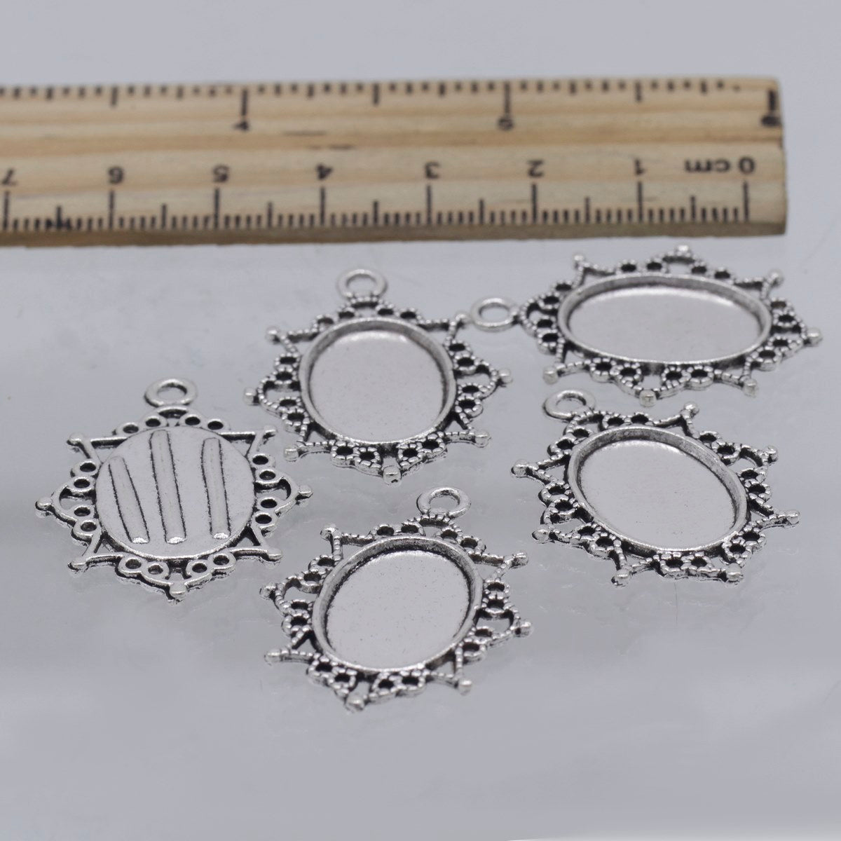 Gift To Love | Metal Craft Fitting Oval Mirror | Pcs : 5 Pcs | Code : MC-590