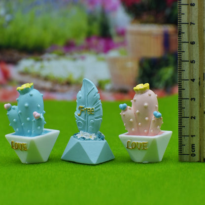 Gift To Love | Miniature Model Cactus Tree Love | Pcs : 3 Pcs | Code : C0431-A