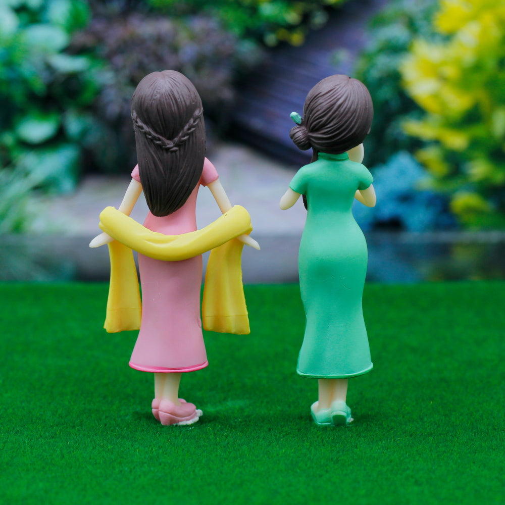 Gift To Love | Miniature Model Girls | Color : Mix | Pcs : 2 Pcs | Code : C1301-1-2