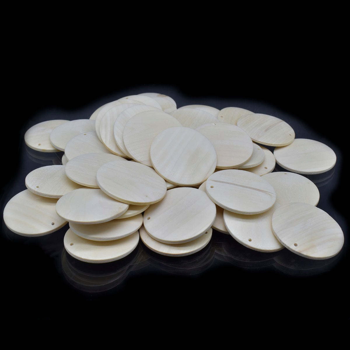 Gift To Love | Decorative Wooden Pendant Plain | Size : 50 Mm | Pcs : 50 Pcs | Code : DWPP03