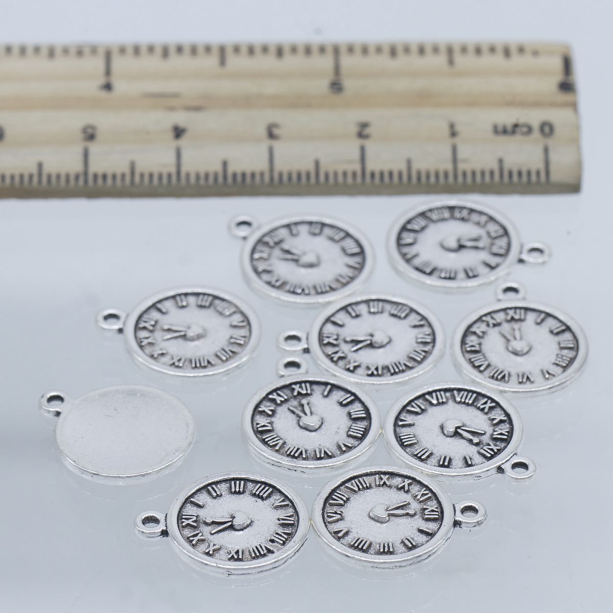 Gift To Love | Metal Craft Fitting Roman Clock | Pcs : 10 Pcs | Code : MC-2935
