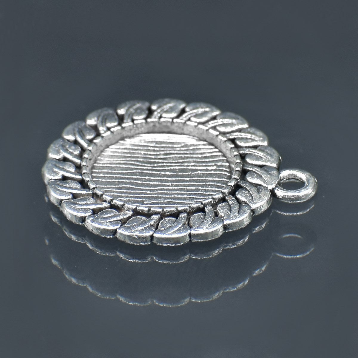 Gift To Love | Metal Craft Fitting Round Mirror | Pcs : 5 Pcs | Code : MC-5441