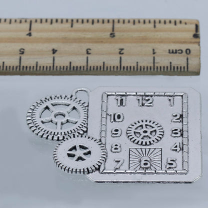 Gift To Love | Metal Craft Fitting Gears Clock | Code : MC-921