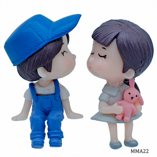 Gift To Love | Miniature Model Sitting Couple | Code : MMA22