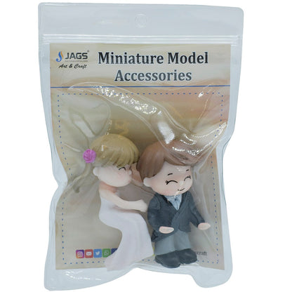 Gift To Love | Miniature Model Couple | Color : White And Black | Code : MMA71