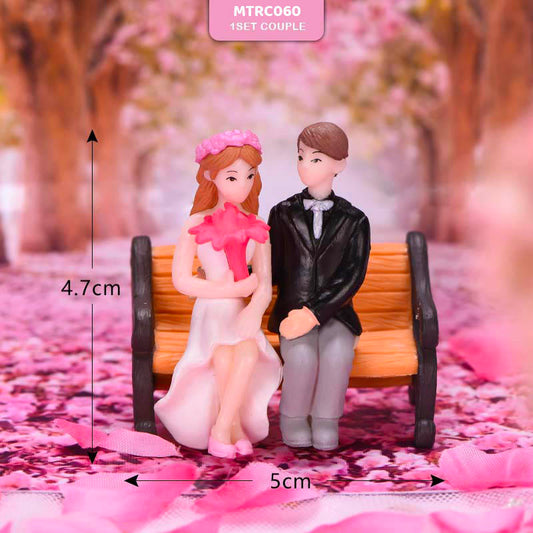 Gift To Love | Miniature Model Set Of Couple N Bench | Code : MTRC060